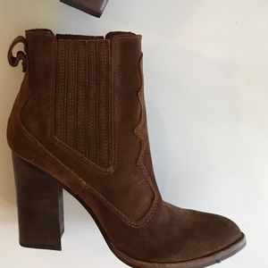 Dolce Vita Boots sz 7.5
